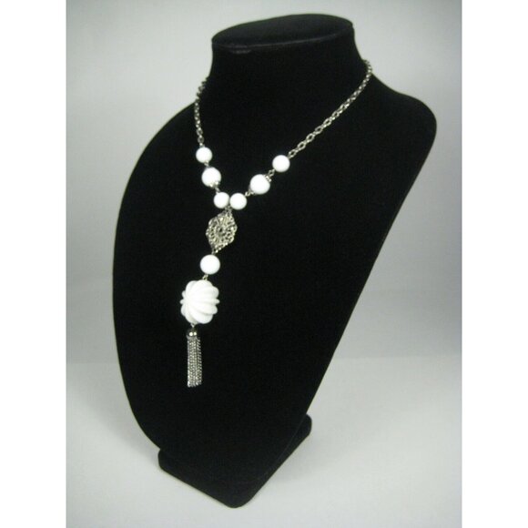 Laguna Y Shaped Necklace 18 in Tassel Silvertone Chain MOD  Vintage 1960s Choker - Picture 4 of 6